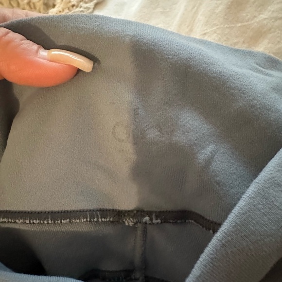 Blue Alo yoga leggings - Picture 6 of 6